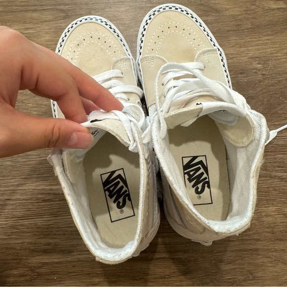NWOT Vans Sk8 Hi’s 🪽 - Picture 3 of 5